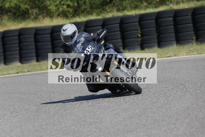 Archiv-2025/49 26.08.2025 Cornu Master School ADR/blau-bleu/45